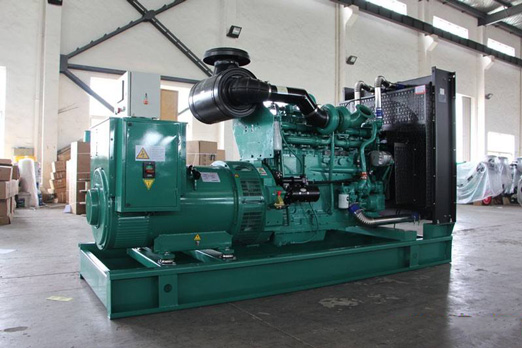 石泉320kw康明斯柴油发电车出租组图片 石泉320kw康明斯柴油发电车出租组图片